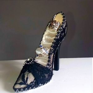 Black & White High Heeled Ring Holder